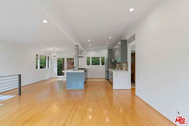 $7,500 | 5669 Tuxedo Terrace, Los Angeles, CA 90068