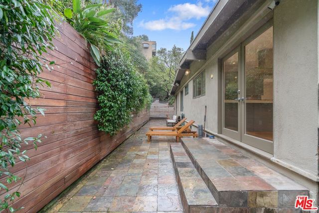 $7,500 | 5669 Tuxedo Terrace, Los Angeles, CA 90068