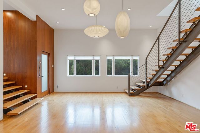 $7,500 | 5669 Tuxedo Terrace, Los Angeles, CA 90068