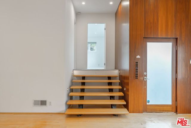 $7,500 | 5669 Tuxedo Terrace, Los Angeles, CA 90068