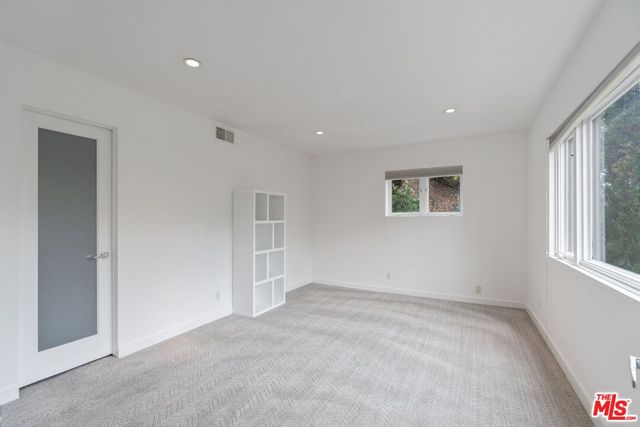 $7,500 | 5669 Tuxedo Terrace, Los Angeles, CA 90068