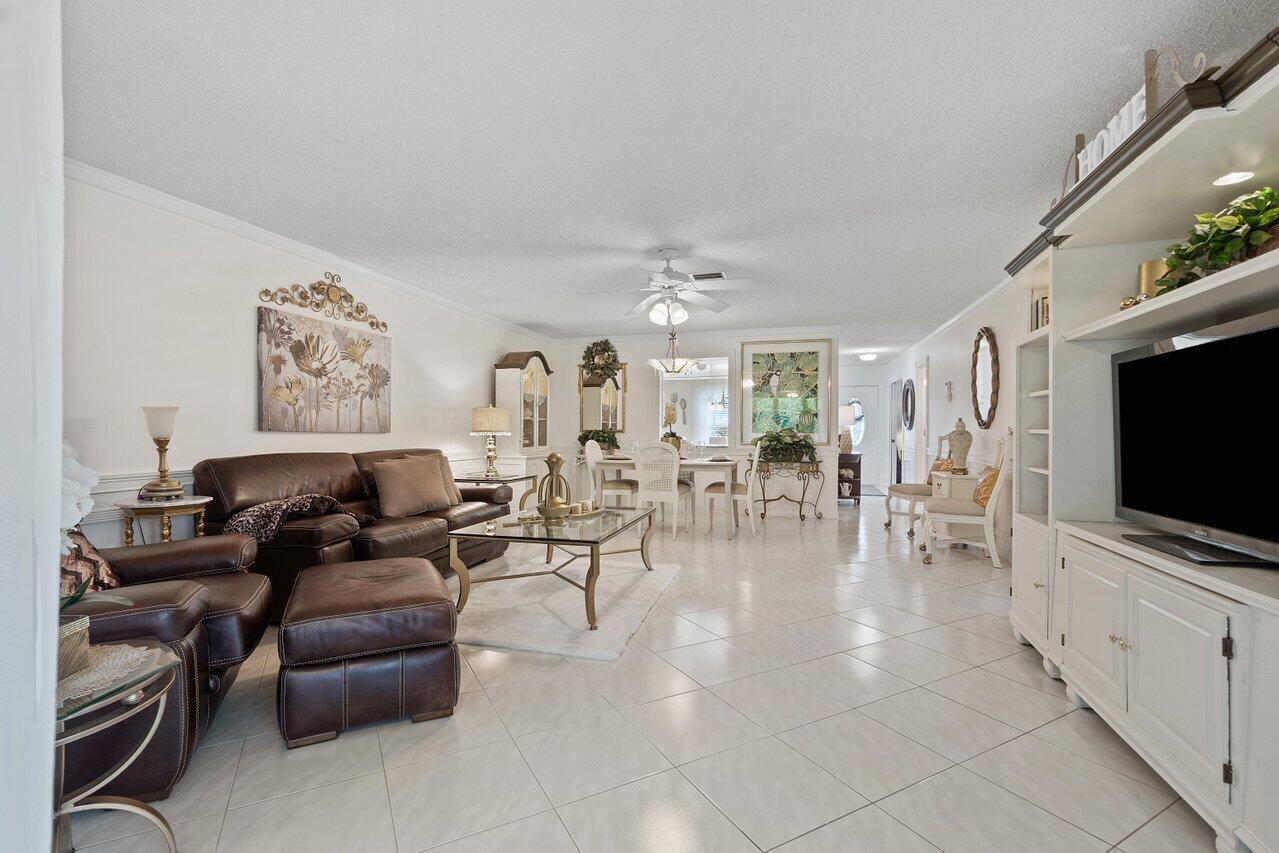 5010 Privet Place, Unit 101 Delray Beach, FL 33484 - Photo 11 of 29 017-5010PrivetPlace-DelrayBeach-FL-33484