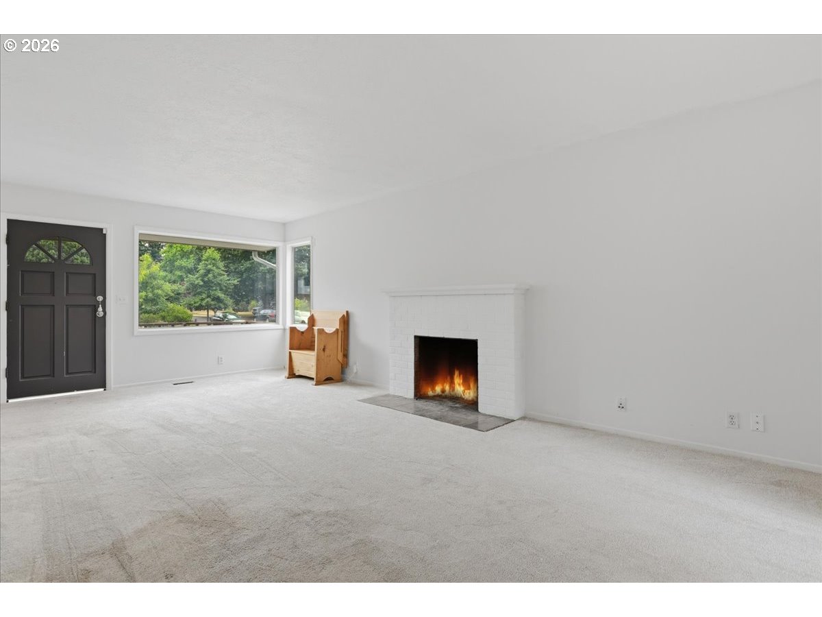 10834 Southeast Long Street Portland, OR 97266 - Photo 9 of 38