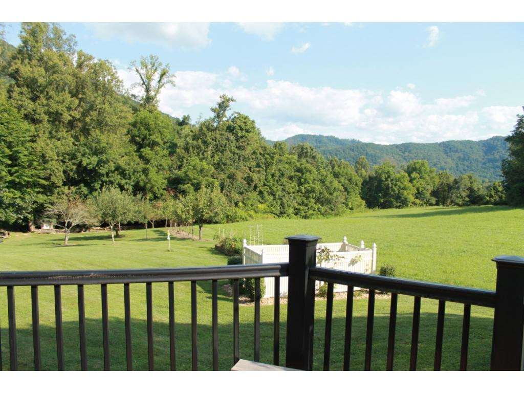 358 Cherry Grove Road Jonesborough, TN 37659 - Photo 8 of 33 Photo 8
