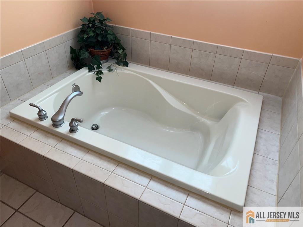 18 Bayard Road Somerset, NJ 08873 - Photo 10 of 14