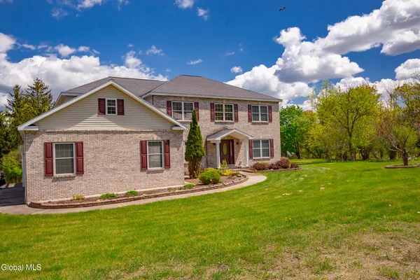 $4,250 | 620 Sacandaga Road, Glenville, NY 12302