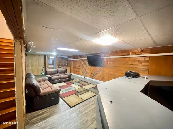$4,250 | 620 Sacandaga Road, Glenville, NY 12302