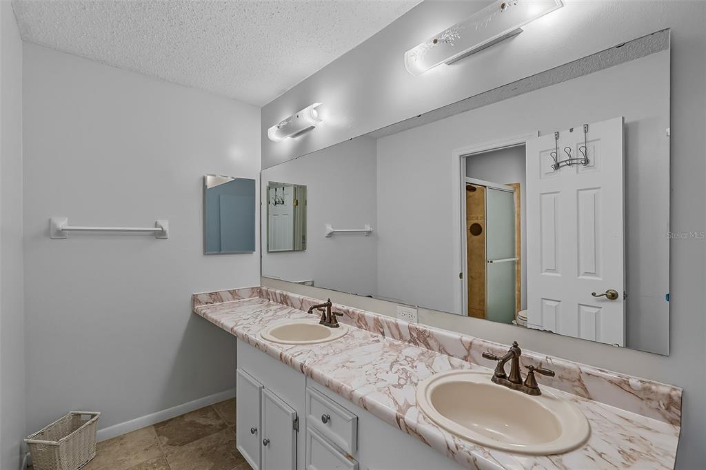 2746 Southwest 14th Drive, Unit 2746 Gainesville, FL 32608 - Photo 24 of 41