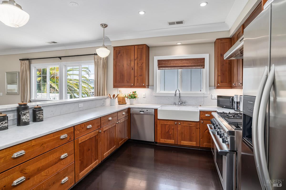 56 Mooring Road San Rafael, CA 94901 - Photo 13 of 45