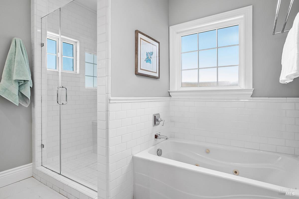 56 Mooring Road San Rafael, CA 94901 - Photo 18 of 45 Primary suite bathroom
