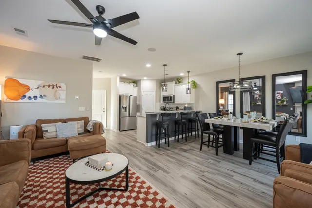 $274,900 | 416 North Ivestor Court, Inman, SC 29349