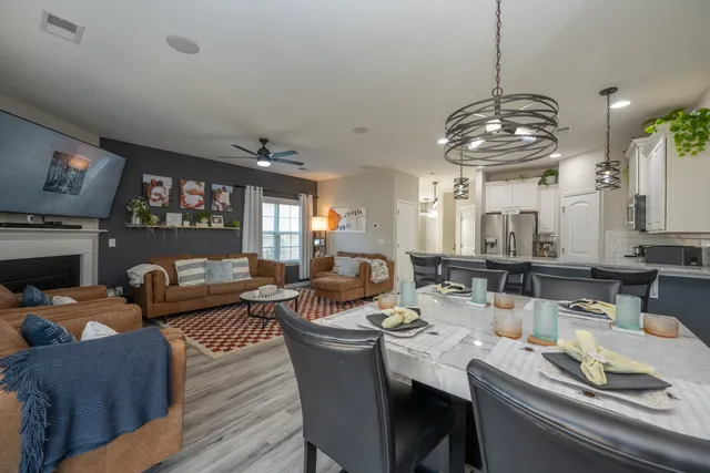 $274,900 | 416 North Ivestor Court, Inman, SC 29349