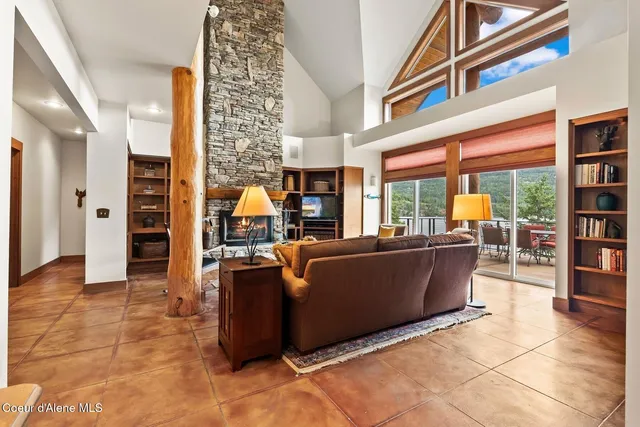 $3,300,000 | 470 Rough Road, Sagle, ID 83860