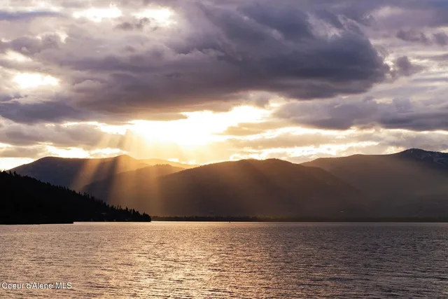 $3,300,000 | 470 Rough Road, Sagle, ID 83860