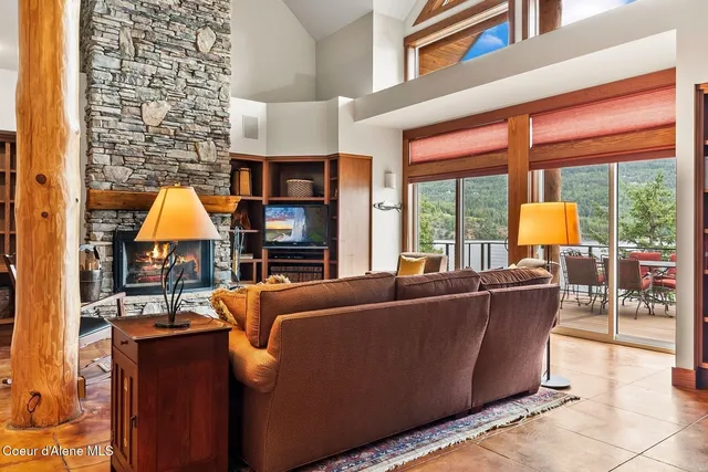 $3,300,000 | 470 Rough Road, Sagle, ID 83860