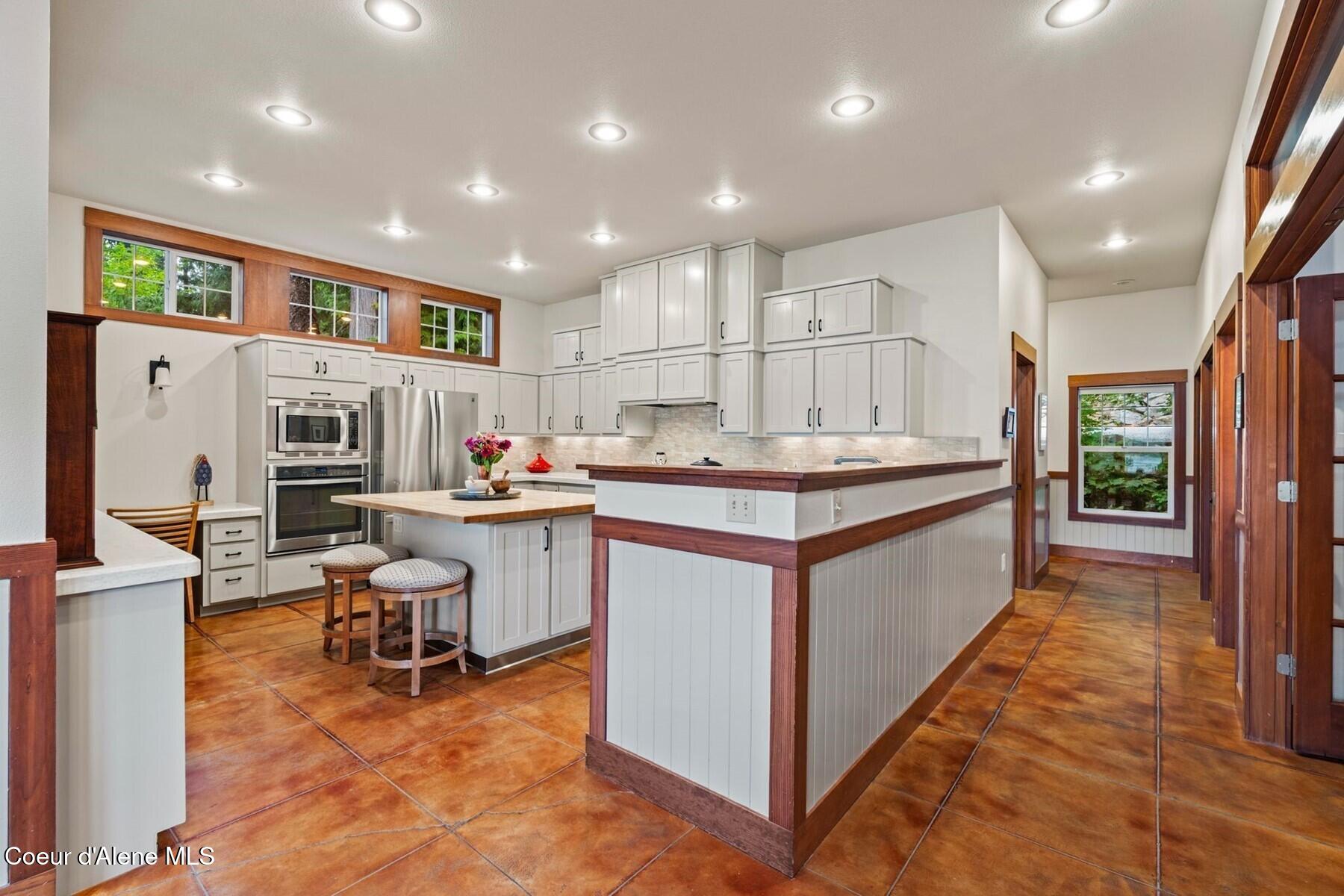 470 Rough Road Sagle, ID 83860 - Photo 21 of 127 021_13_A7400611