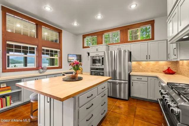 $3,300,000 | 470 Rough Road, Sagle, ID 83860