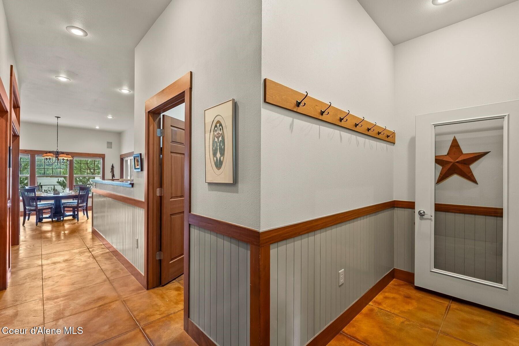 470 Rough Road Sagle, ID 83860 - Photo 34 of 127 034_17_DSC02952