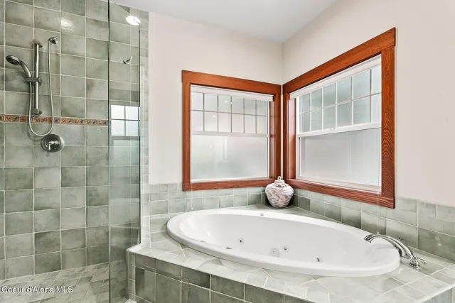 $3,300,000 | 470 Rough Road, Sagle, ID 83860