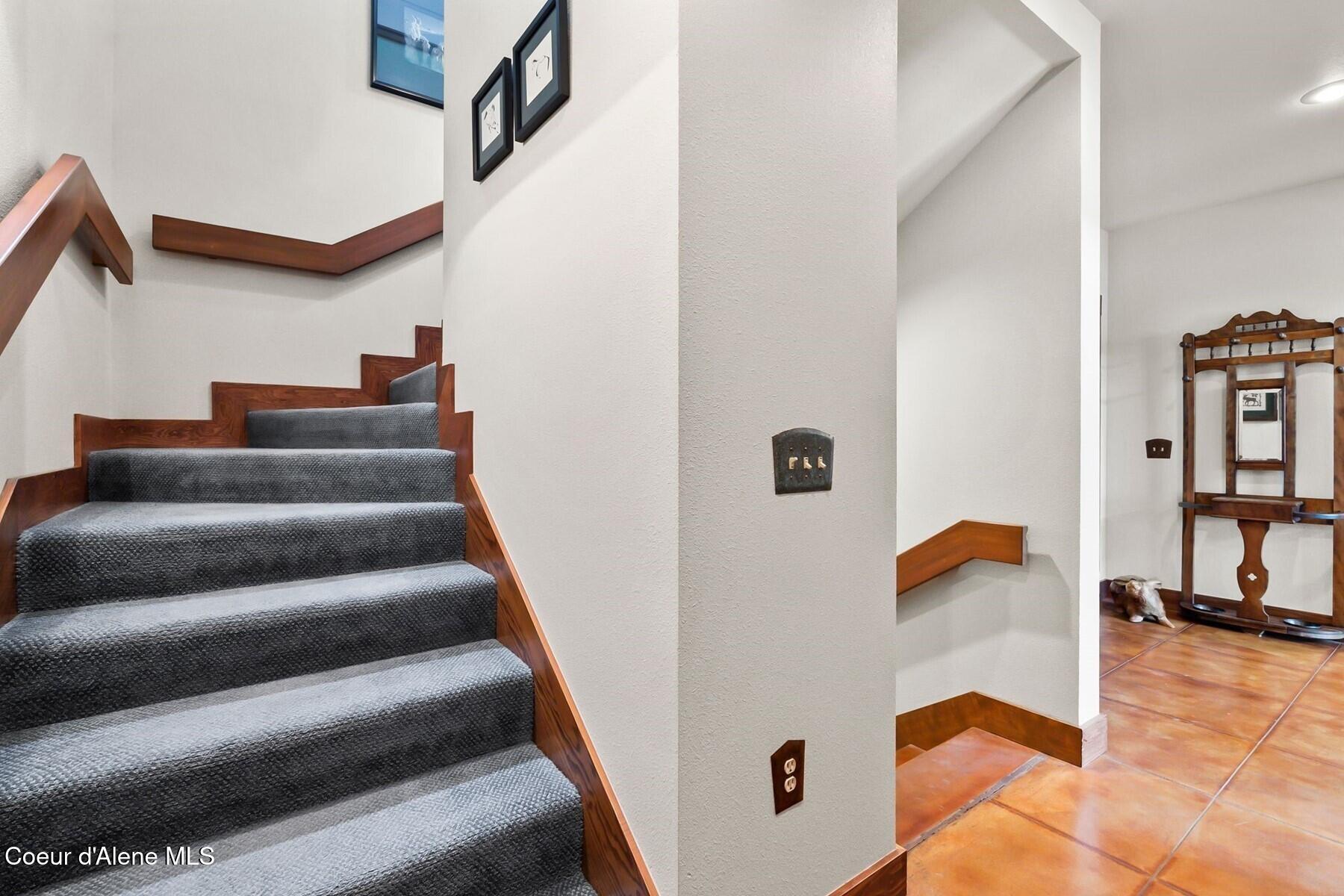 470 Rough Road Sagle, ID 83860 - Photo 47 of 127 047_61_DSC03272