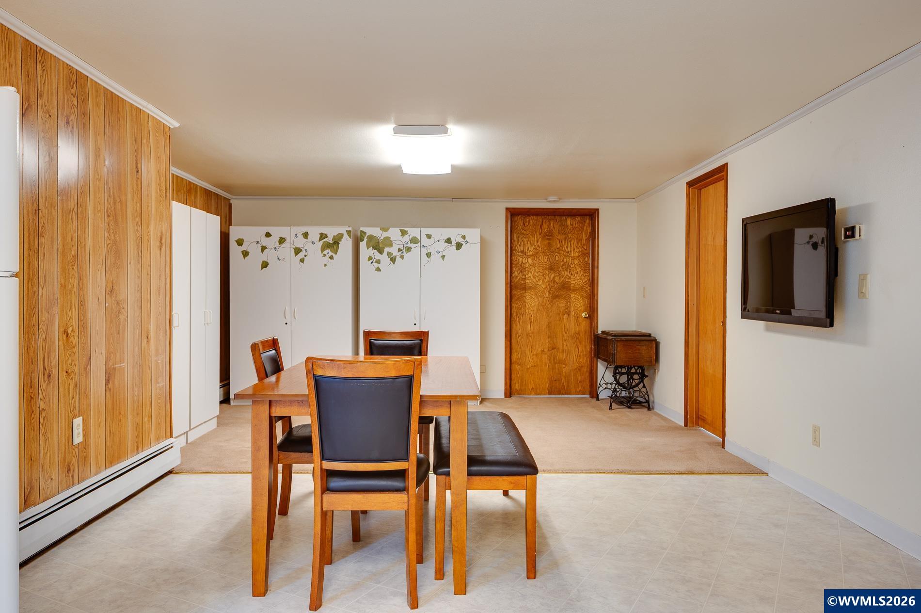 27572 South Kinzy Road Estacada, OR 97023 - Photo 34 of 50 a dining room with furniture and window