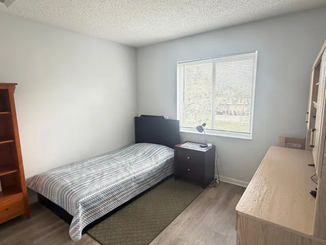 $1,790 | 406 Lakeside Drive, Unit 208, Margate, FL 33063