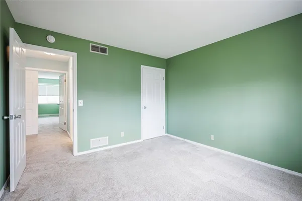 $224,900 | 12 Kettering Drive, Greece, NY 14612