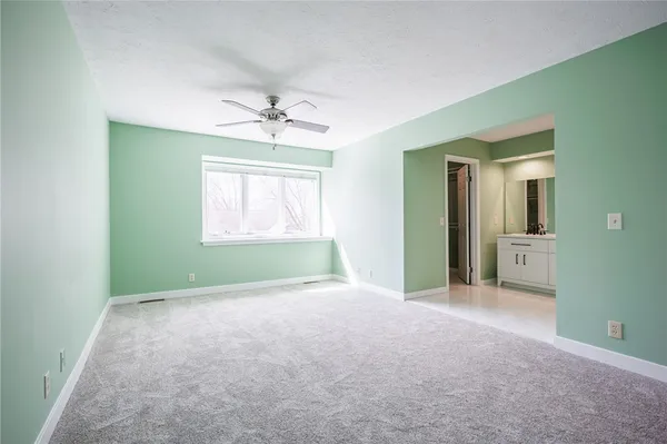 $224,900 | 12 Kettering Drive, Greece, NY 14612