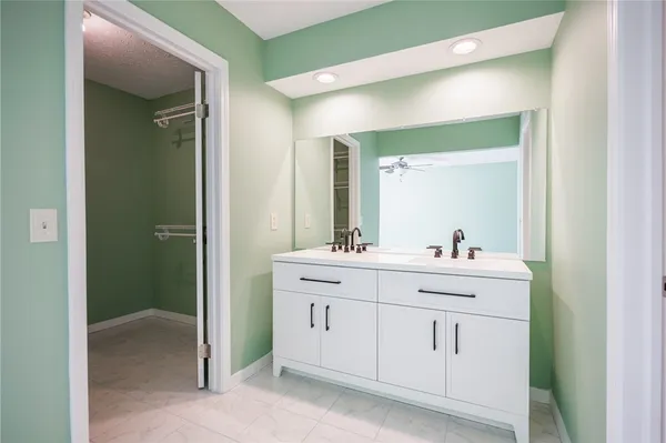 $224,900 | 12 Kettering Drive, Greece, NY 14612