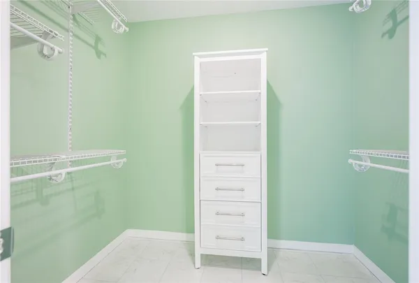 $224,900 | 12 Kettering Drive, Greece, NY 14612