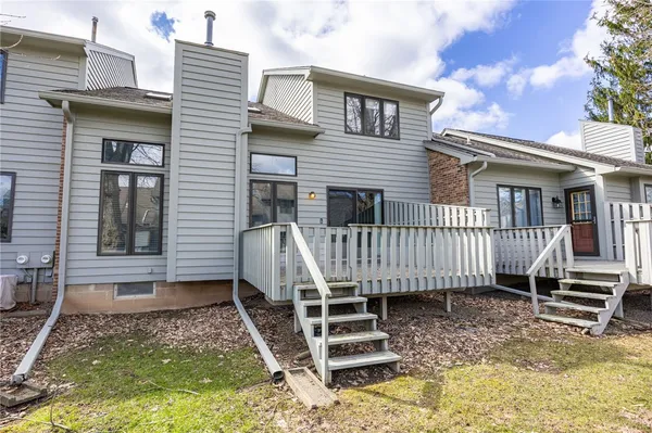 $224,900 | 12 Kettering Drive, Greece, NY 14612