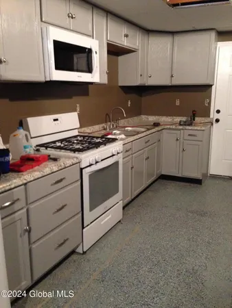 $425,000 | 336 Highway 29, Greenwich, NY 12834