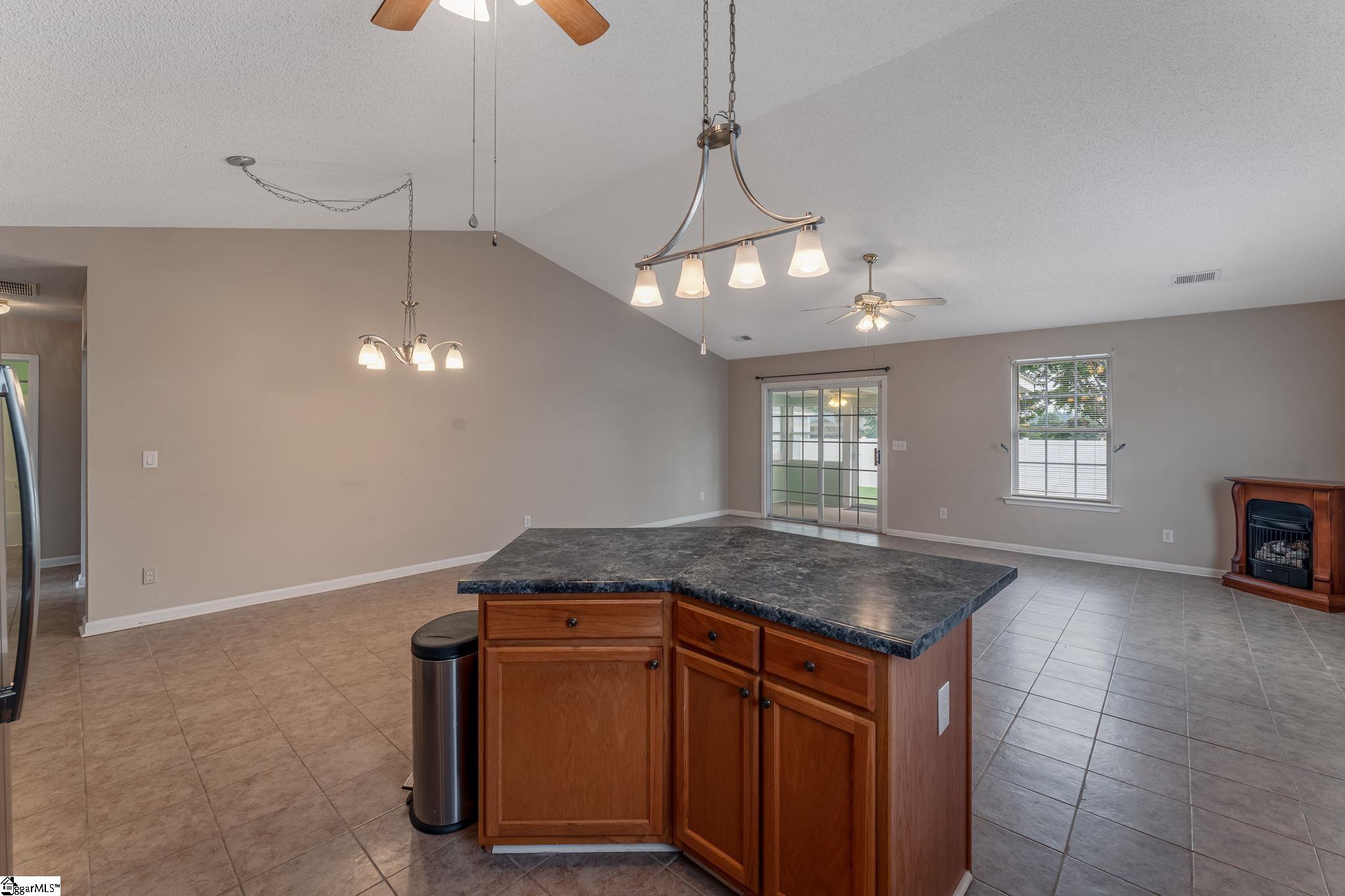 365 Honor Road Duncan, SC 29334 - Photo 9 of 29 Gallery Image 9