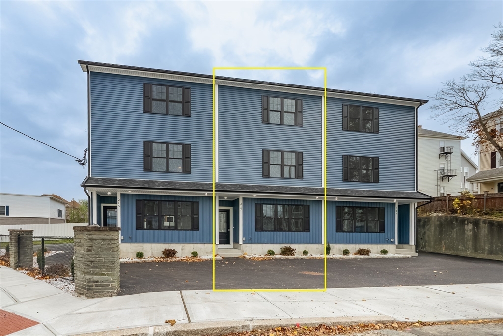 217 Earle Street, Unit 2 Fall River, MA 02723 - Photo 2 of 27