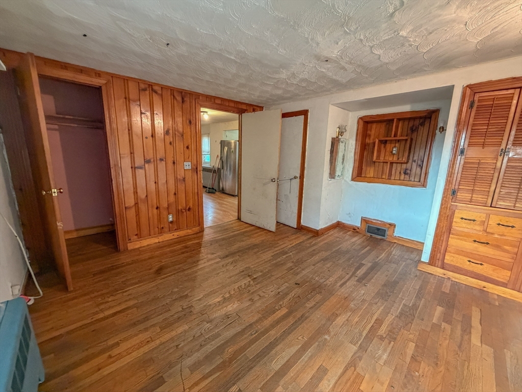 32 Oliver Street Lowell, MA 01854 - Photo 7 of 13