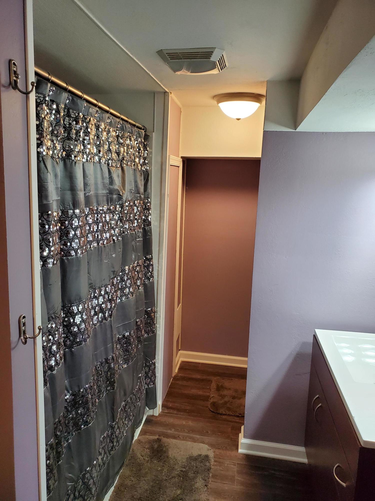 5308 Grandin Rd Extension Roanoke, VA 24018 - Photo 13 of 30 Basement Bathroom