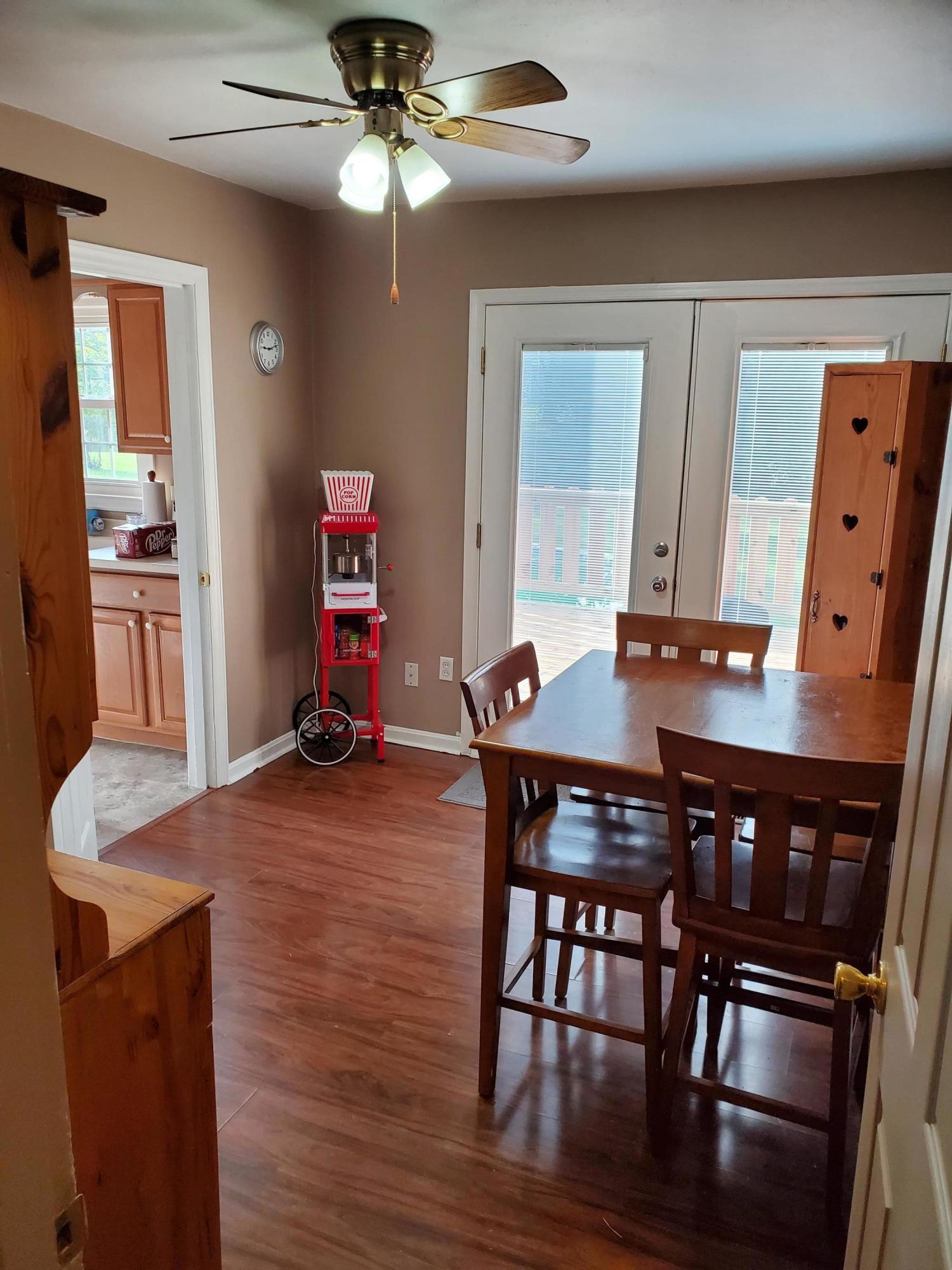5308 Grandin Rd Extension Roanoke, VA 24018 - Photo 5 of 30 Dining Area