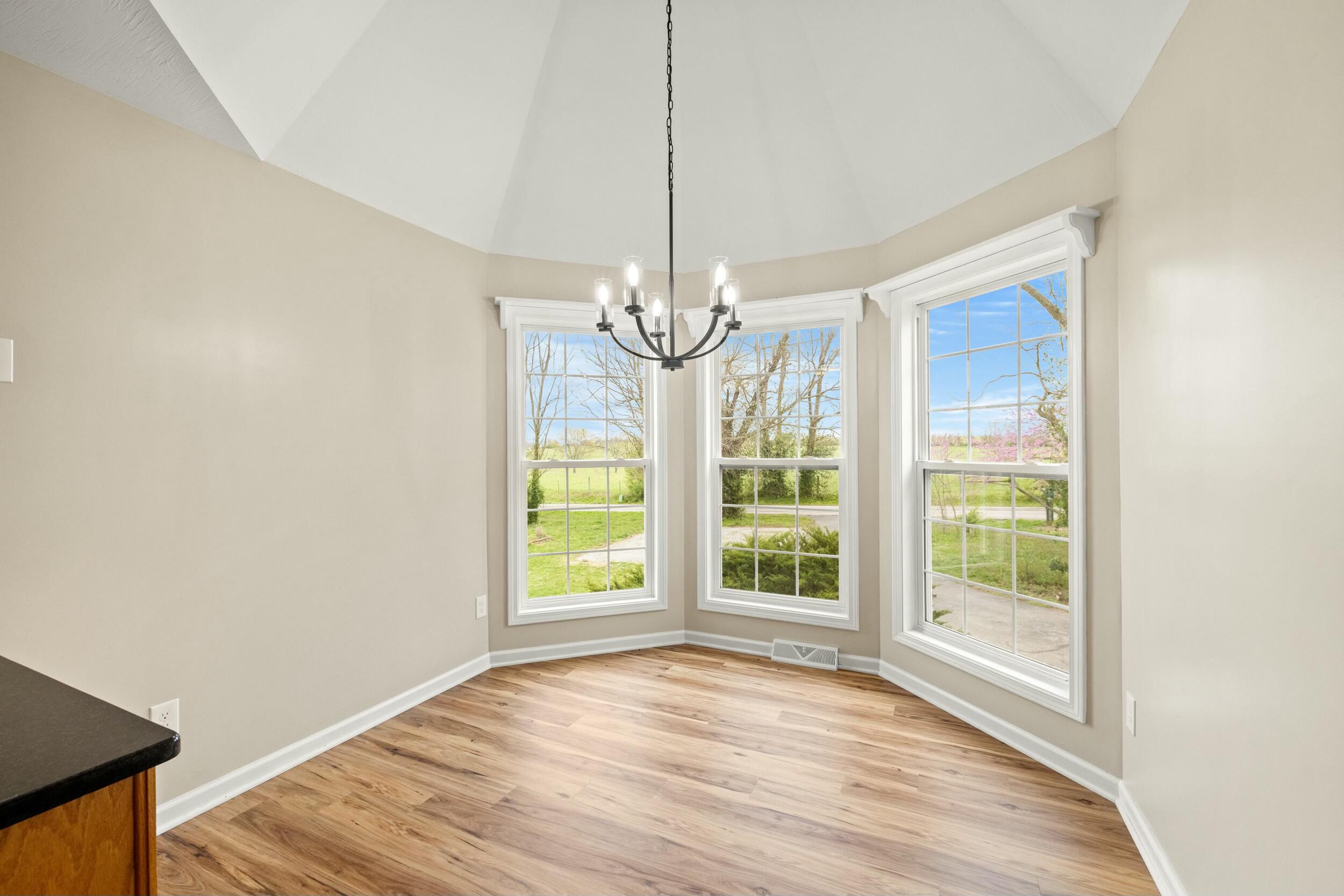 685 Waterworks Road Danville, KY 40422 - Photo 14 of 37 tempImage0Xijb1