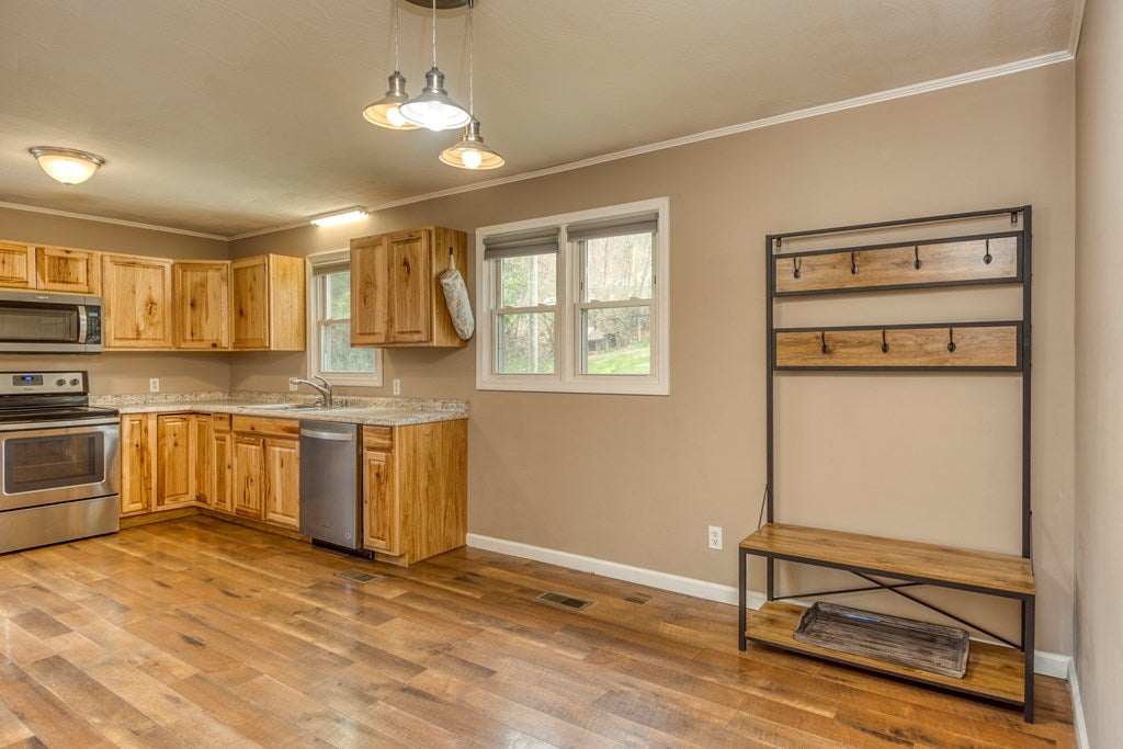 405 Shuler Hollow Road Chilhowie, VA 24319 - Photo 5 of 22 Gallery Image 5