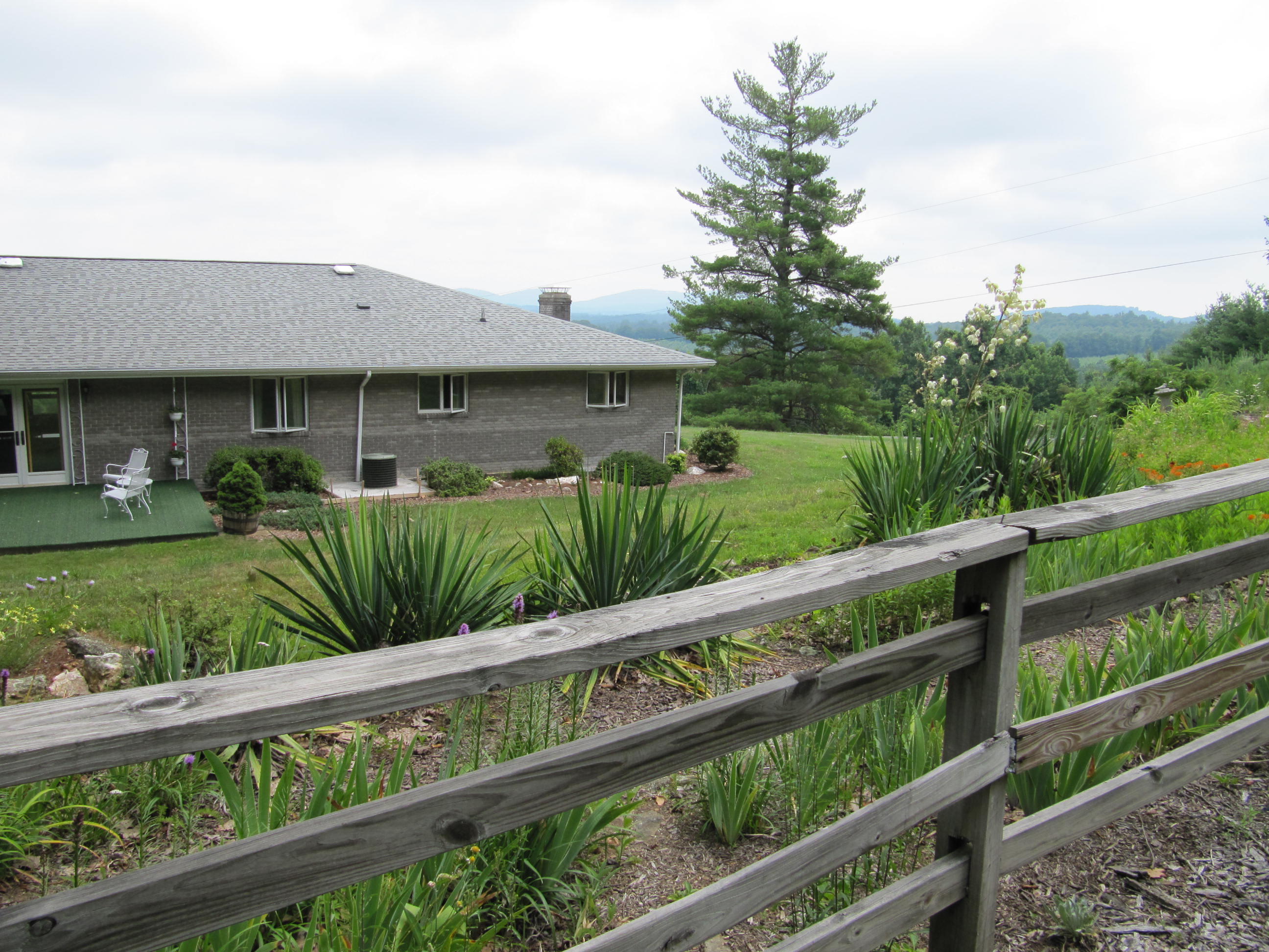 960 Tuggles Gap Road Southwest Floyd, VA 24091 - Photo 3 of 95 IMG_1273