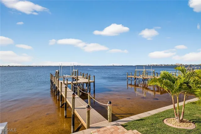 $4,149,000 | 1024 Dolphin Drive, Cape Coral, FL 33904