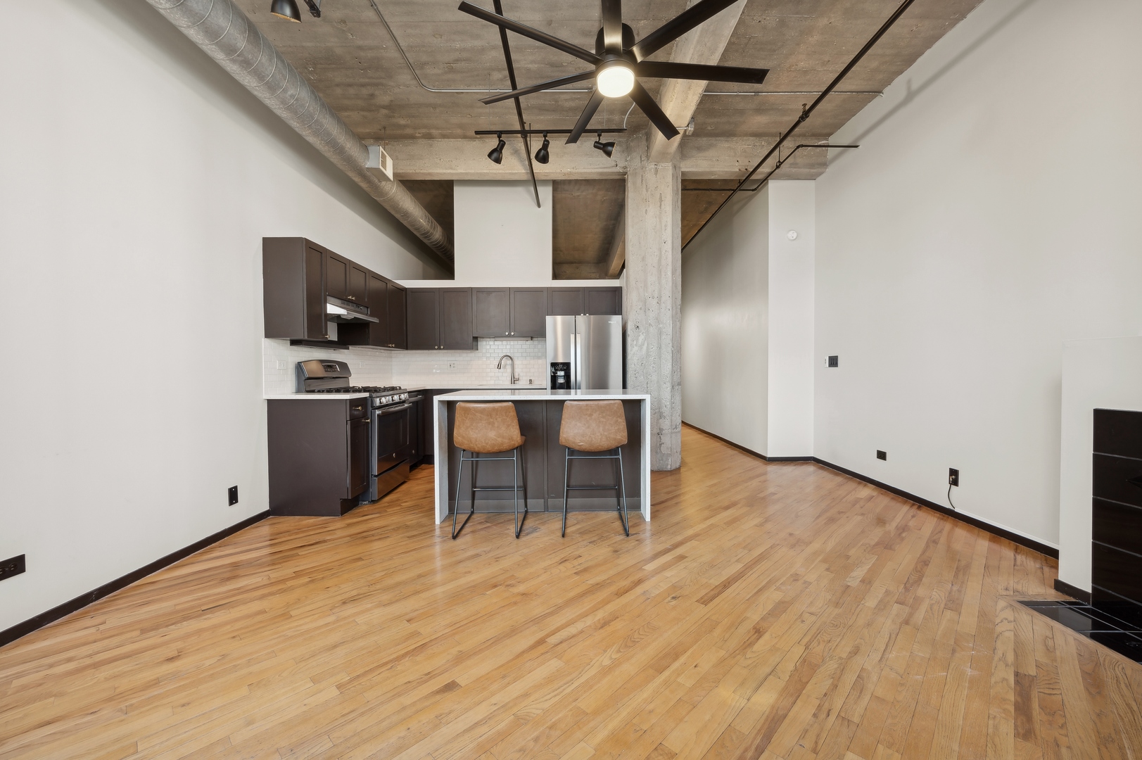 843 West Adams Street, Unit 407 Chicago, IL 60607 - Photo 11 of 23 Gallery Image 11