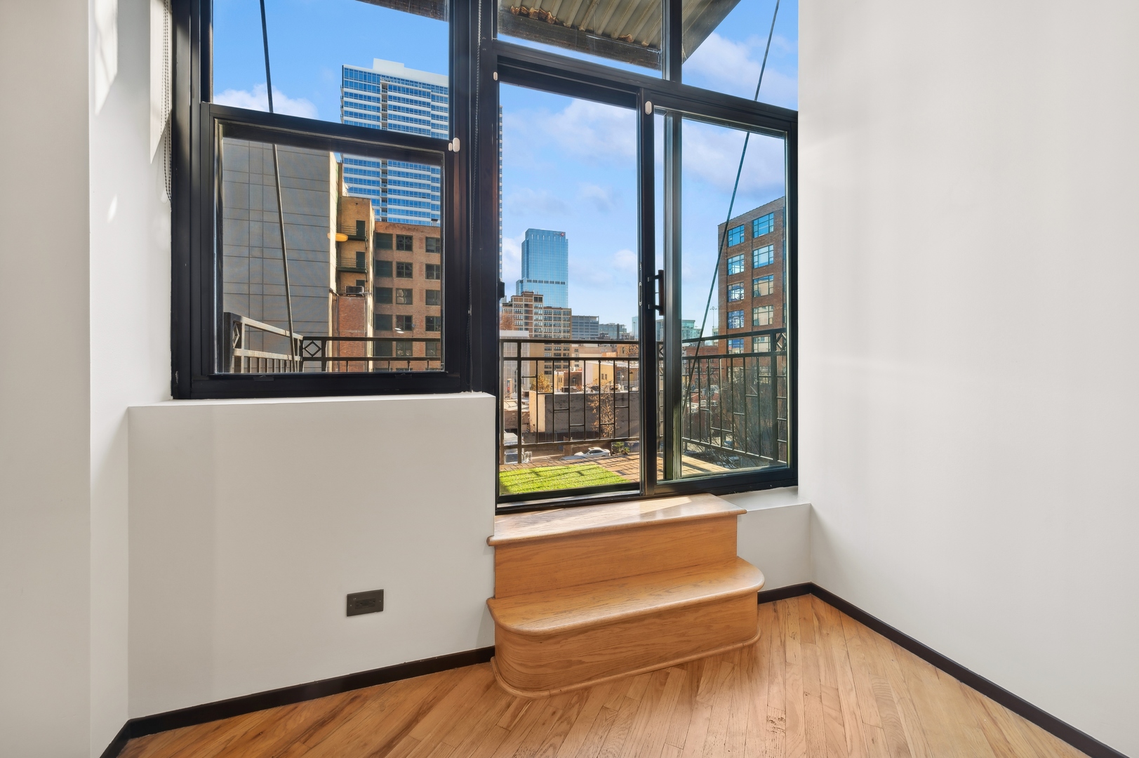 843 West Adams Street, Unit 407 Chicago, IL 60607 - Photo 14 of 23 Gallery Image 14