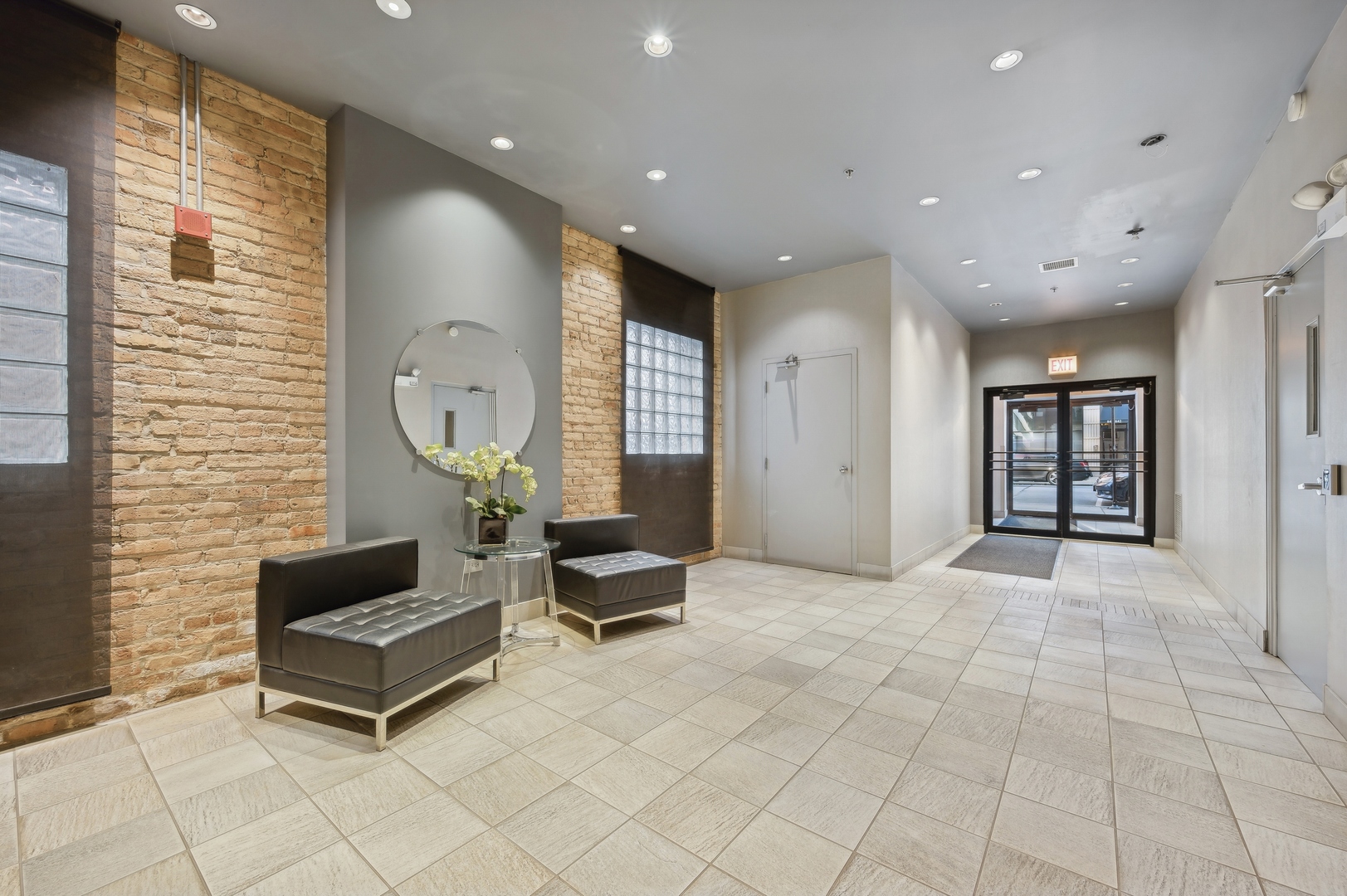 843 West Adams Street, Unit 407 Chicago, IL 60607 - Photo 2 of 23 Gallery Image 2