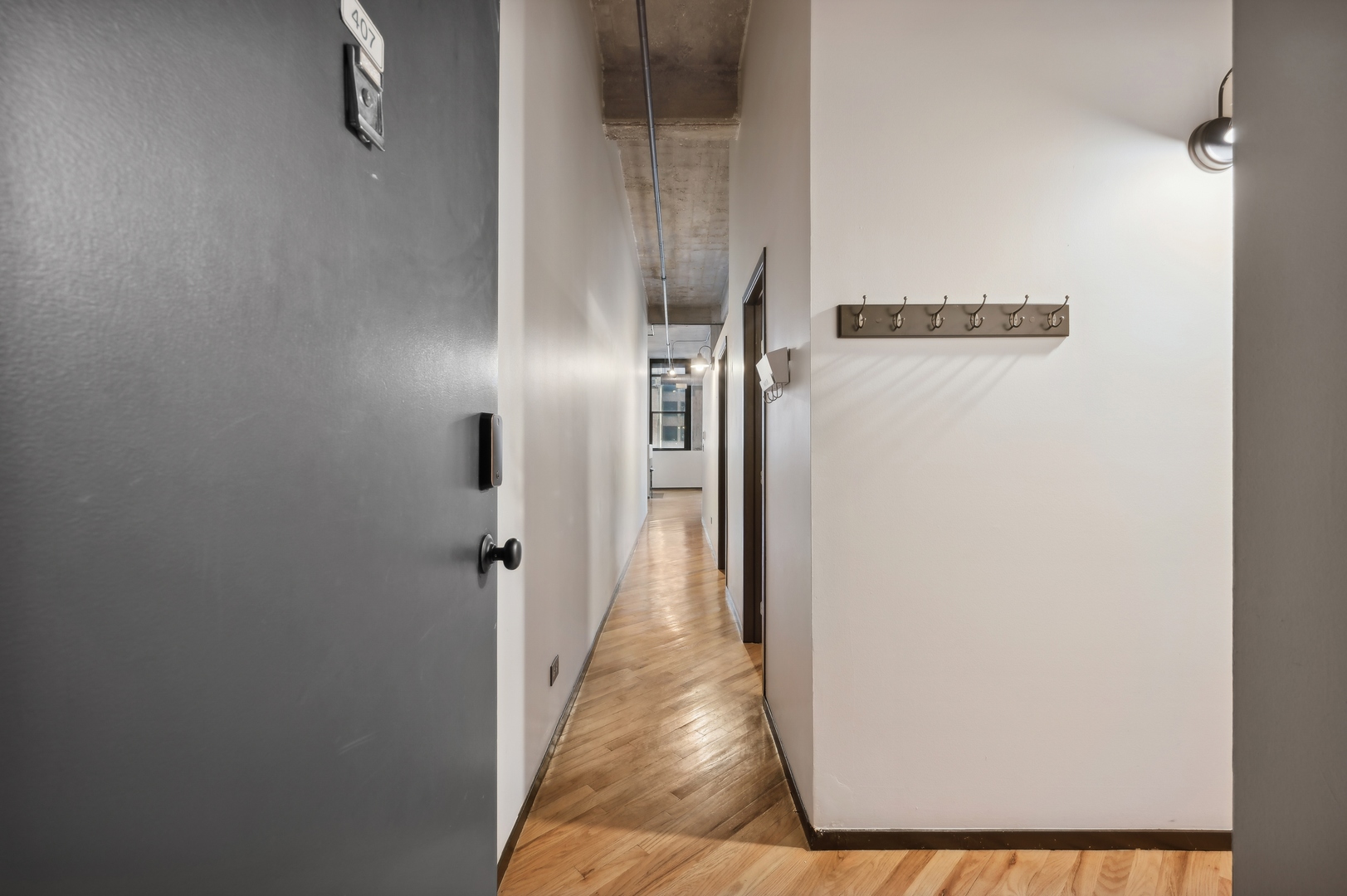 843 West Adams Street, Unit 407 Chicago, IL 60607 - Photo 3 of 23 Gallery Image 3
