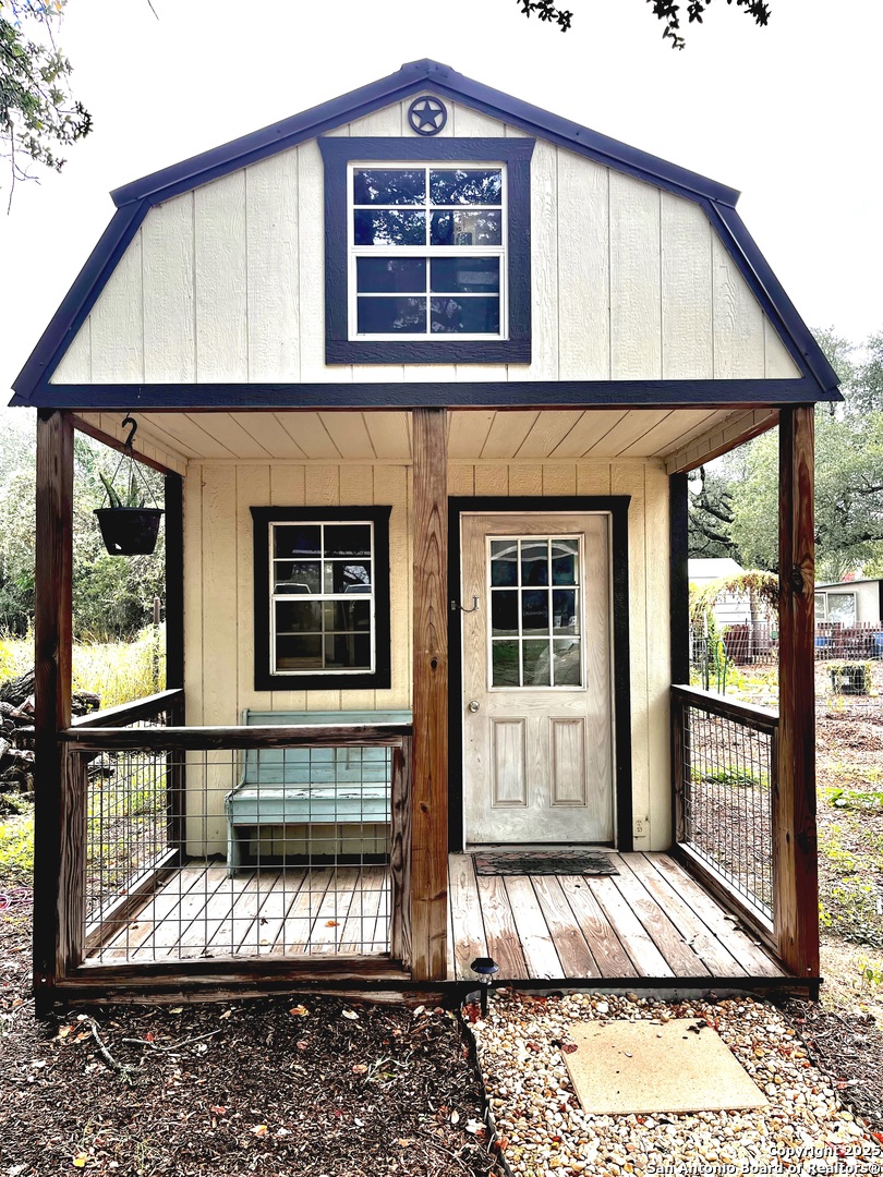 1211 Devine Drive Devine, TX 78016 - Photo 18 of 29