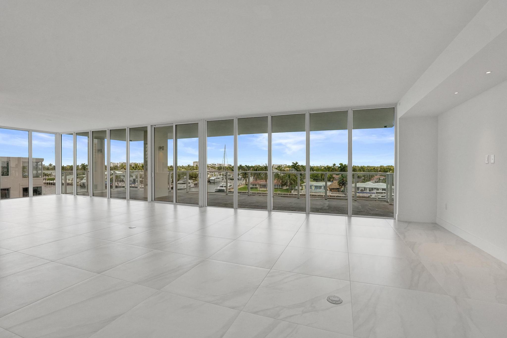 407 North Riverside Drive Pompano Beach, FL 33062 - Photo 5 of 96 DSC07110