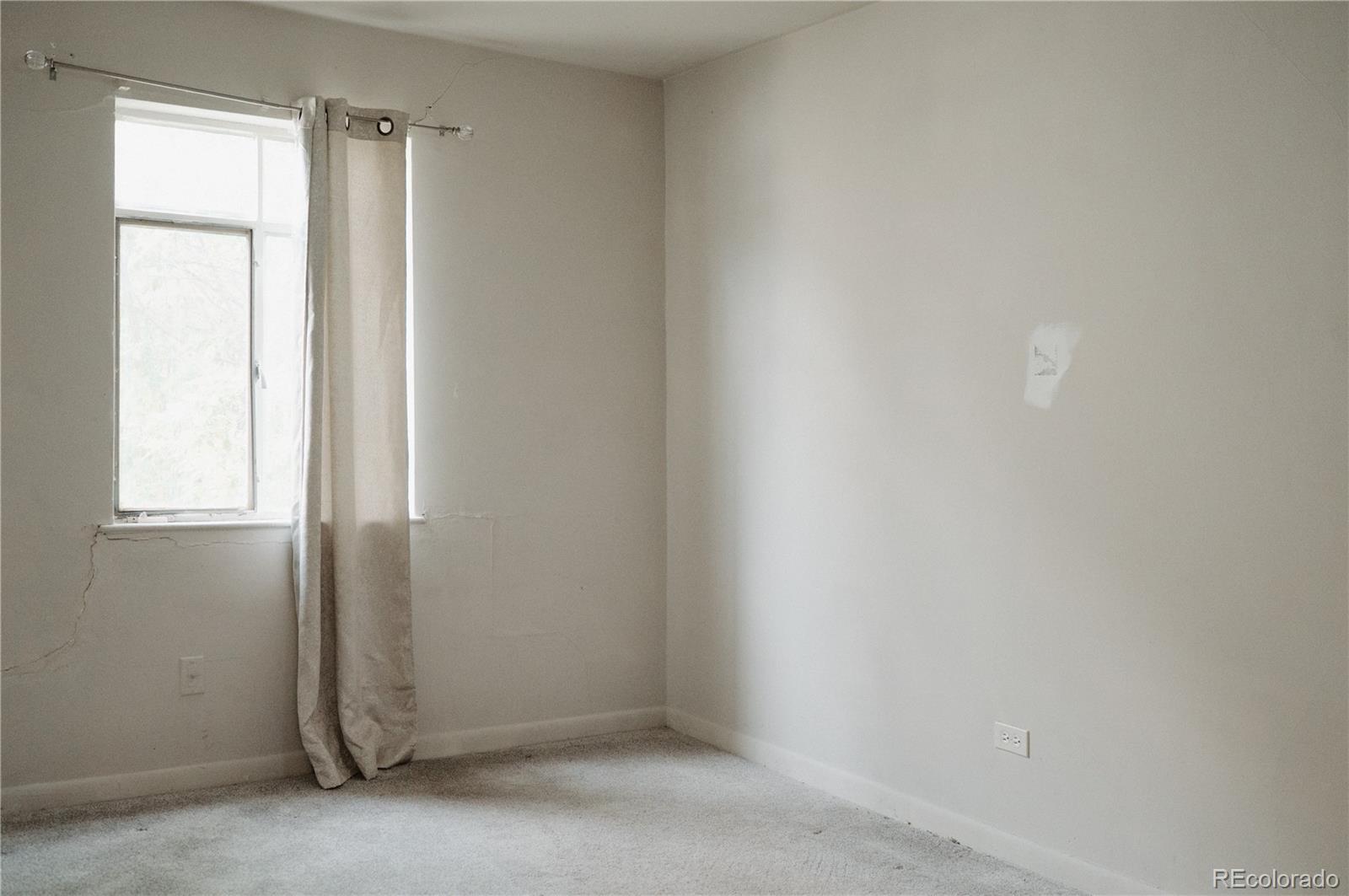 5 Stuart Street Denver, CO 80219 - Photo 7 of 10