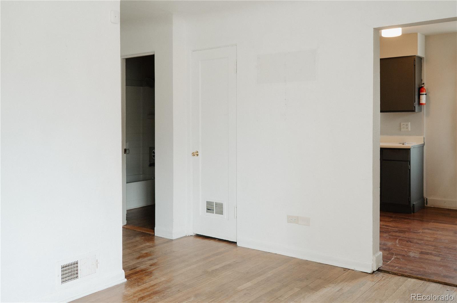 5 Stuart Street Denver, CO 80219 - Photo 9 of 10