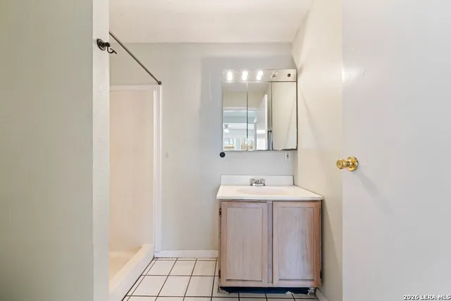 $875 | 801 Rittiman Road, Unit B, San Antonio, TX 78209